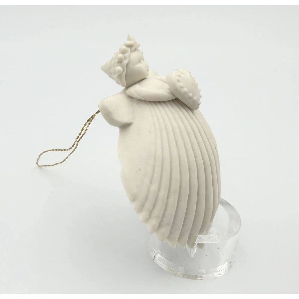 Margaret Furlong 1994 Miniature Heart Angel 2